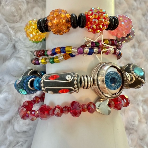 Colorful Beaded Bracelet Set - Picture 3 of 5